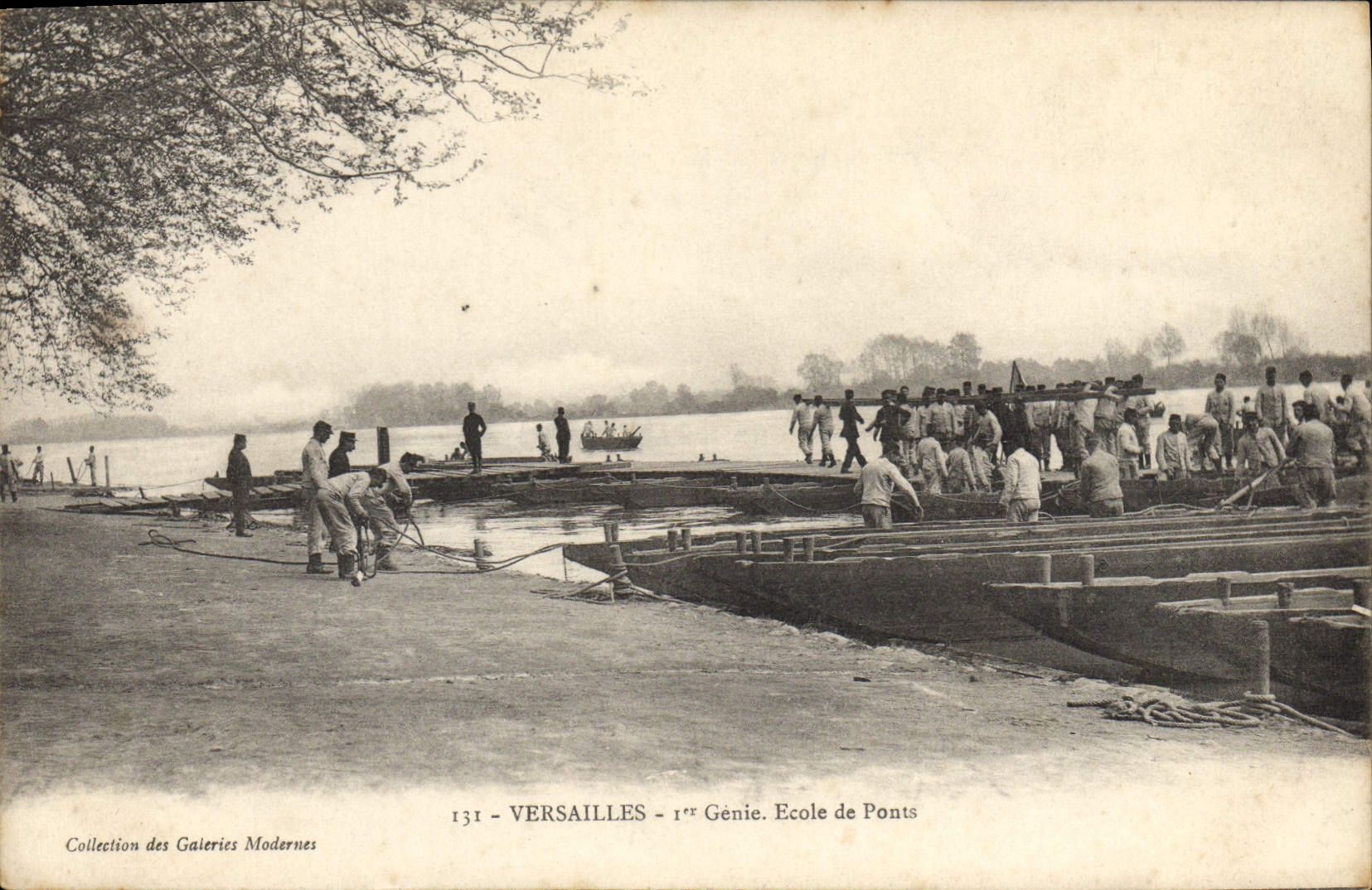 CPA Militaria Versailles 1er Genie Ecole de ponts