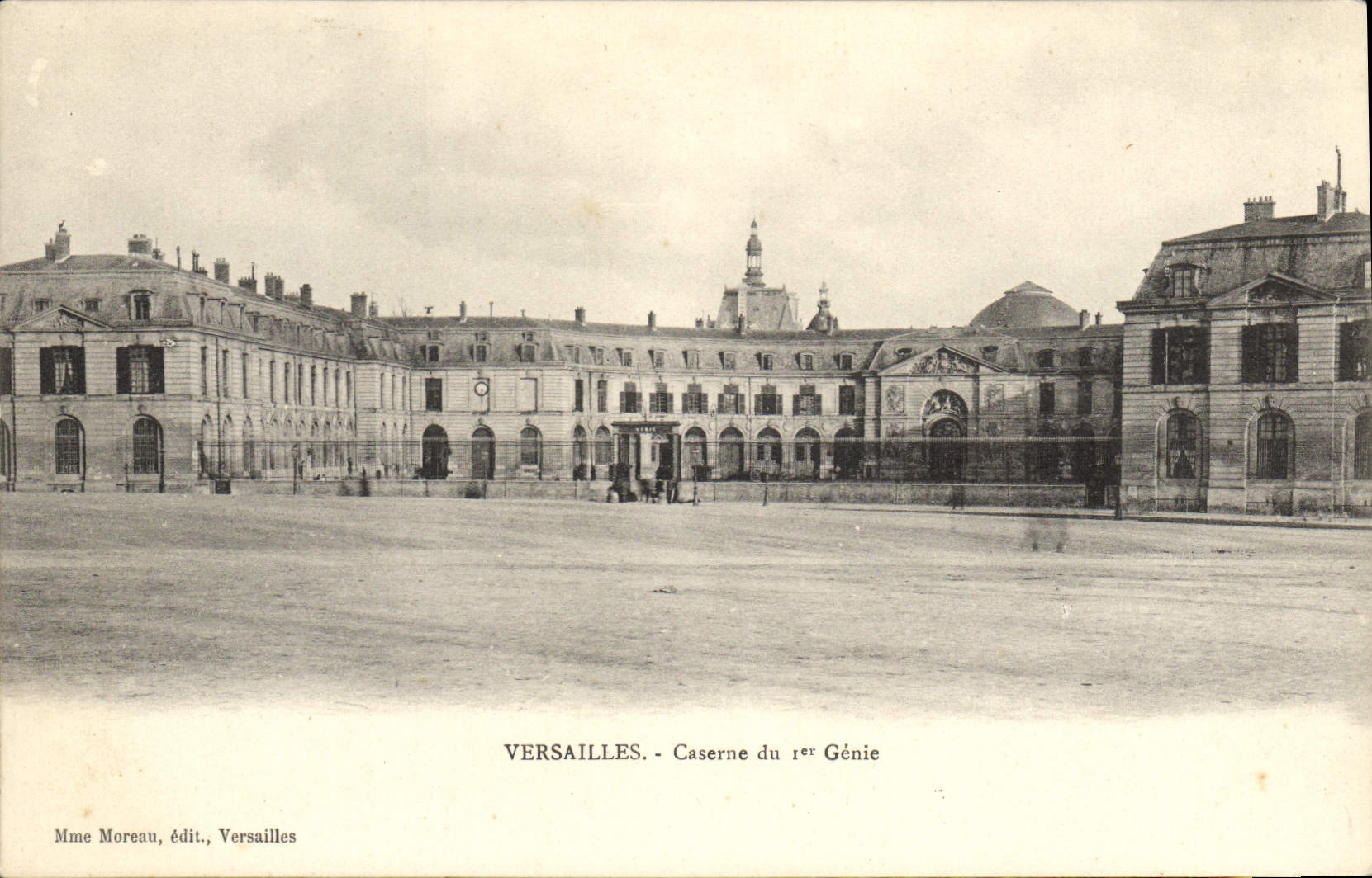 CPA Militaria Versailles Caserne du 1er Genie