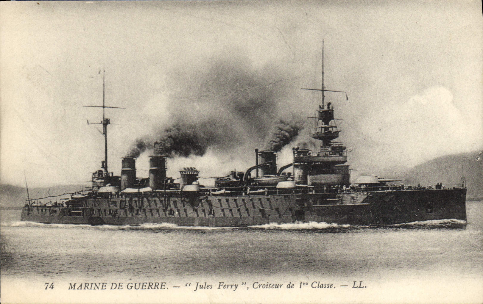 CPA Bateau Jules Ferry Croiseur de 1ere classe