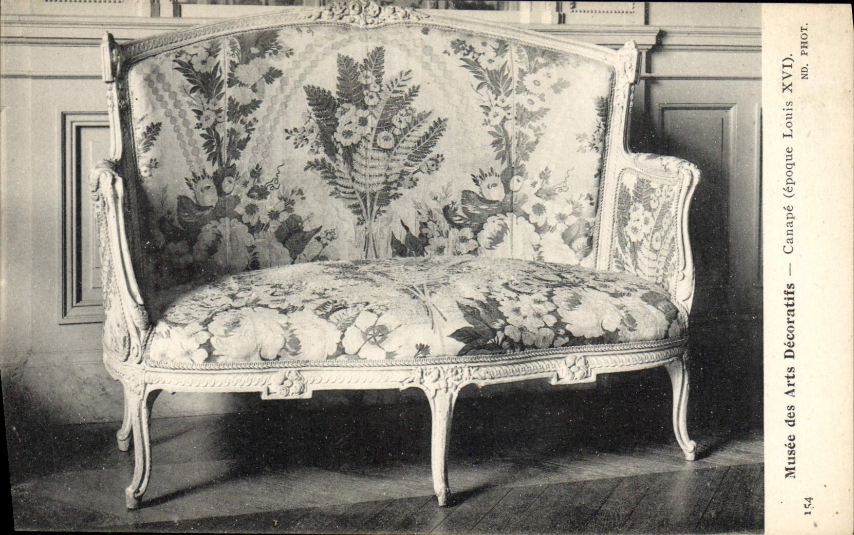 CPA Musee des Arts decoratifs Canape louis XVI