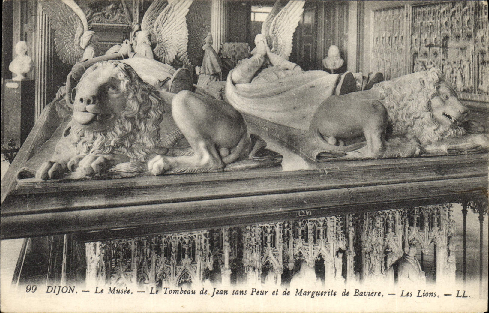 Vintage Postcard Dijon the museum the tomb of Jean without Fear and Marguerite of Bavaria lions