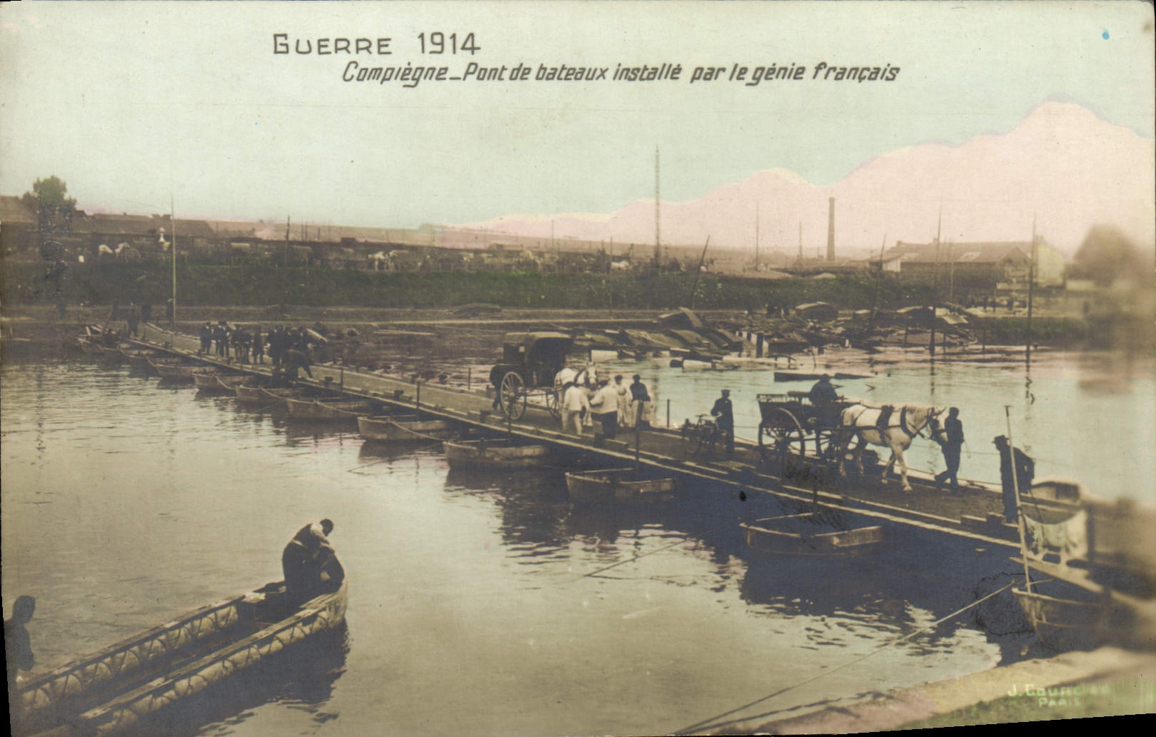 CPA Militaria Compiegne Pont de bateaux installe par le genie francais