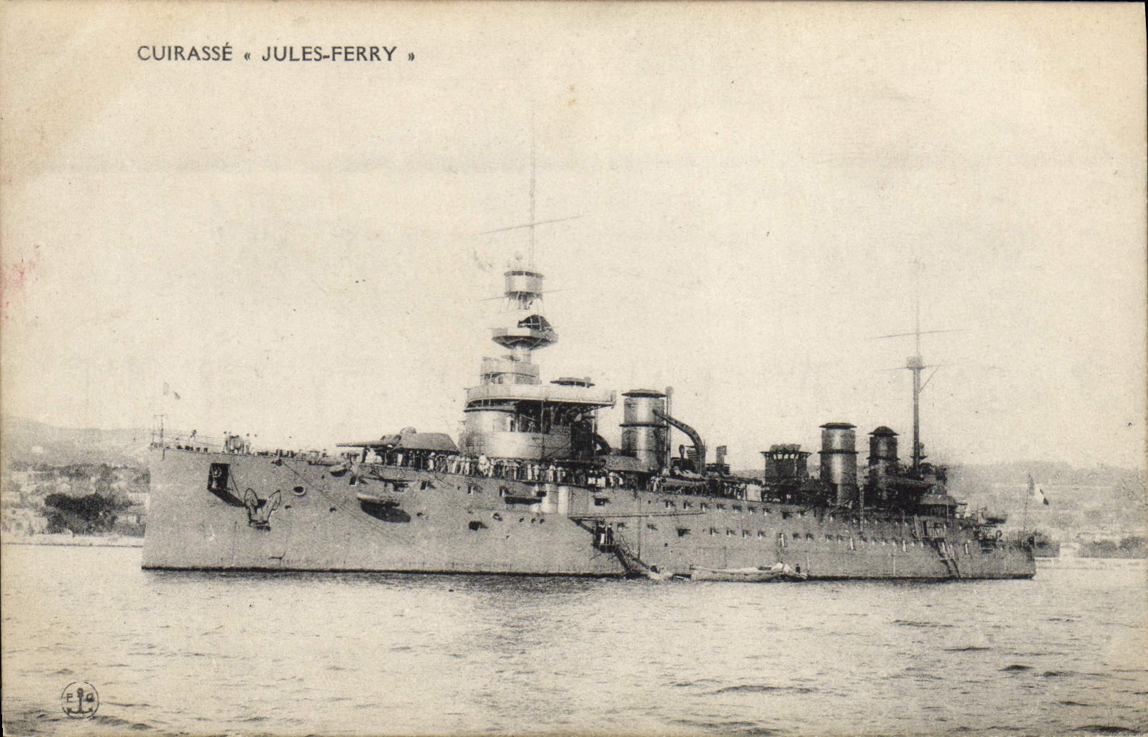 CPA Bateau Cuirasse Jules Ferry 