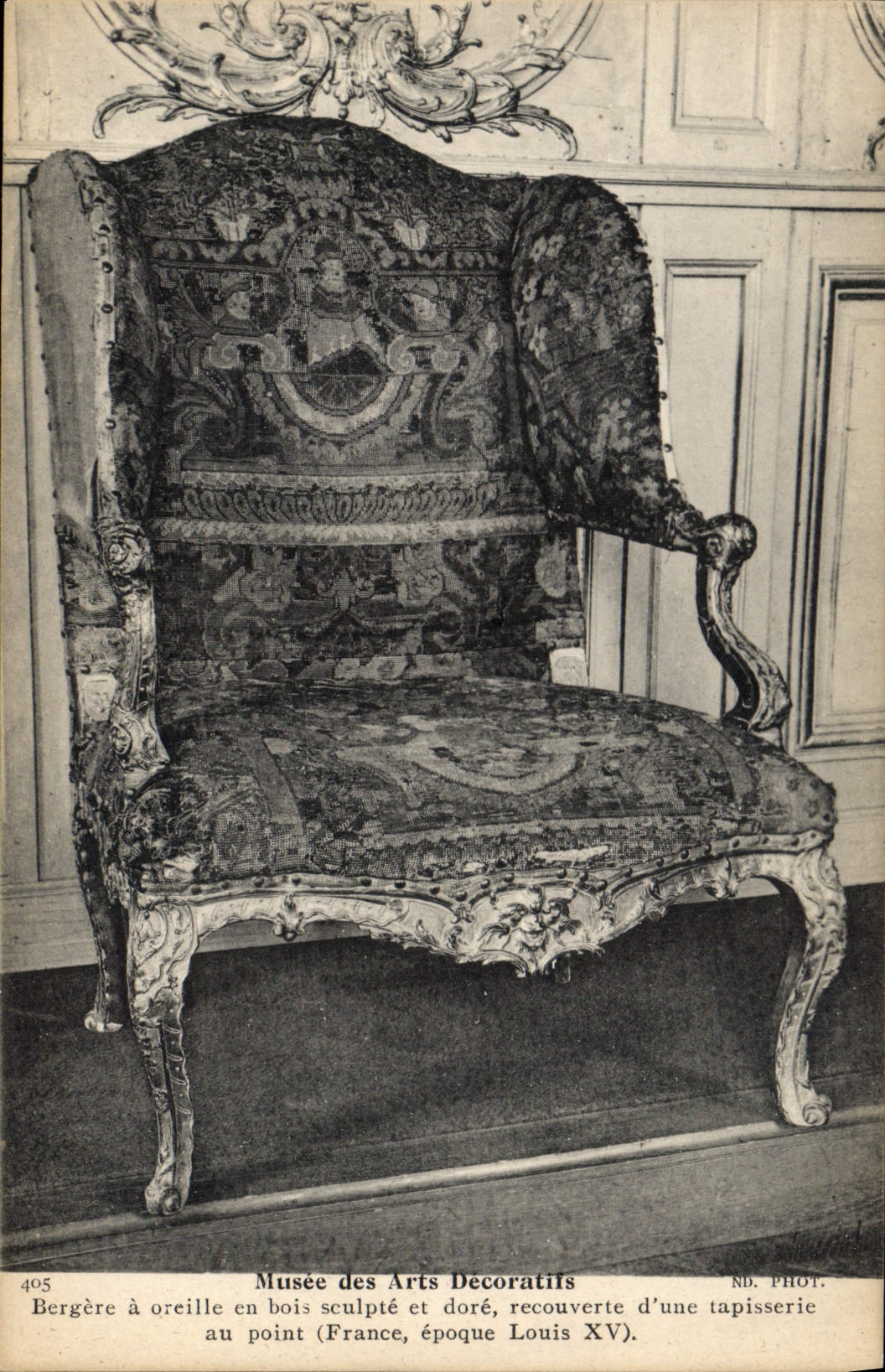 CPA Musee des Arts Decoratifs Bergere a oreille en bois Louis XV