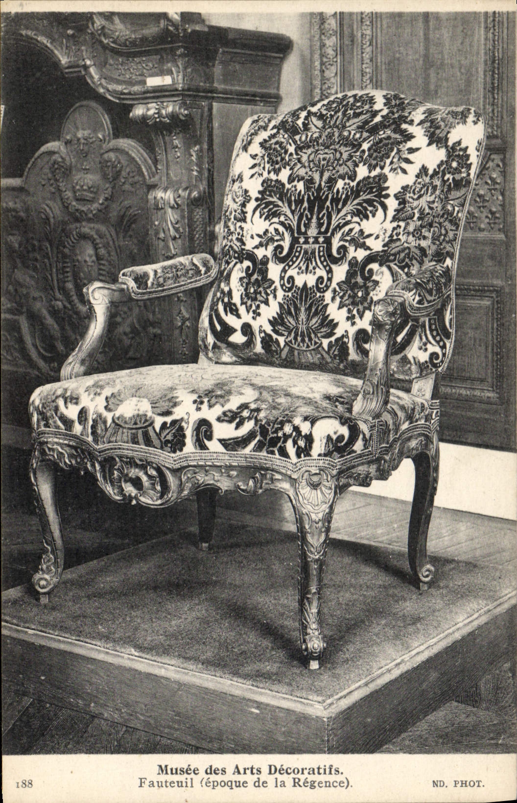 CPA Musee des Arts Decoratifs Fauteuil Regence