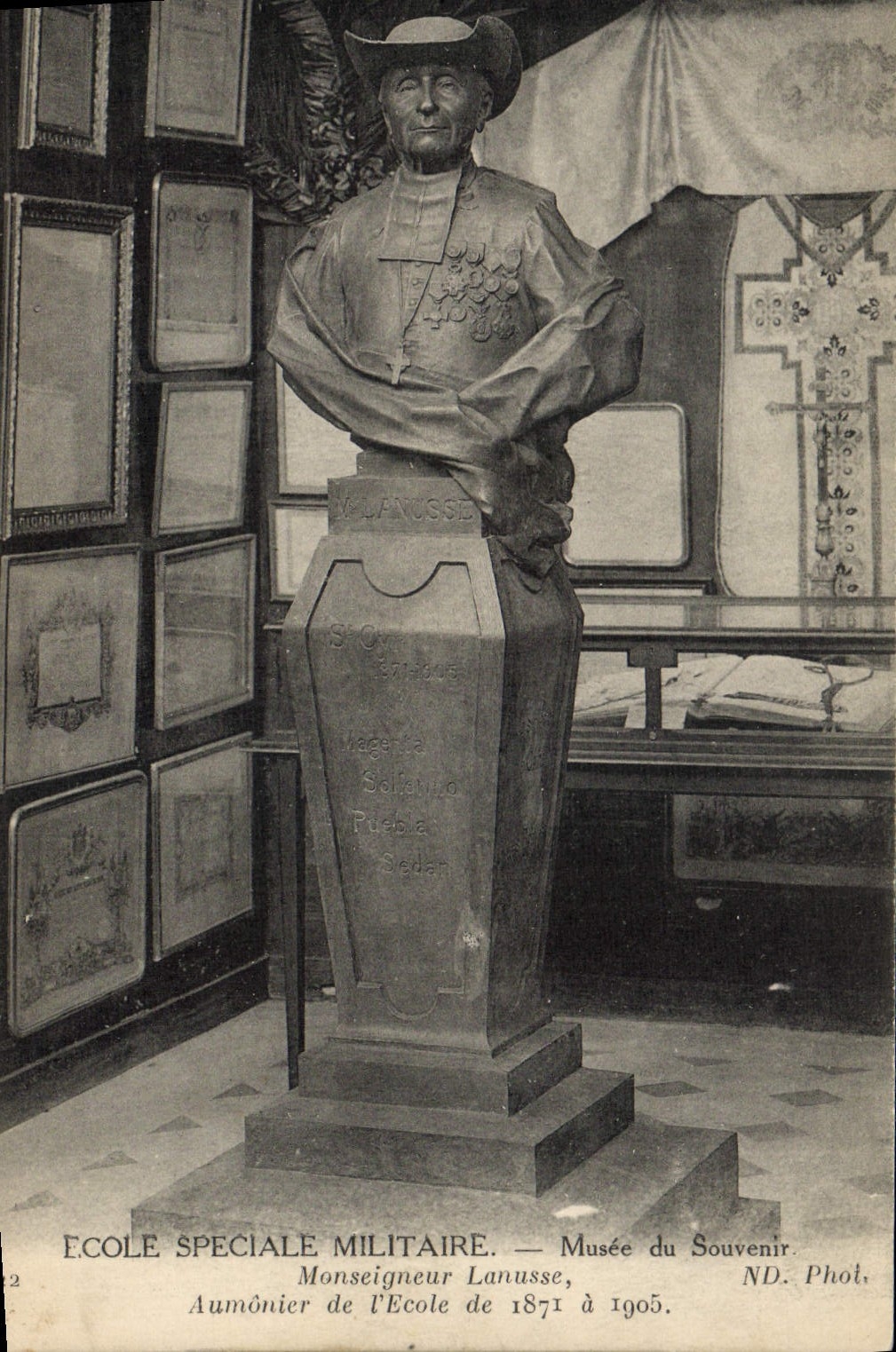 Vintage Postcard Militaria Ecole special military Musee of the memory Monseigneur Lanusse Aumonier of the school of 1871 has 1905