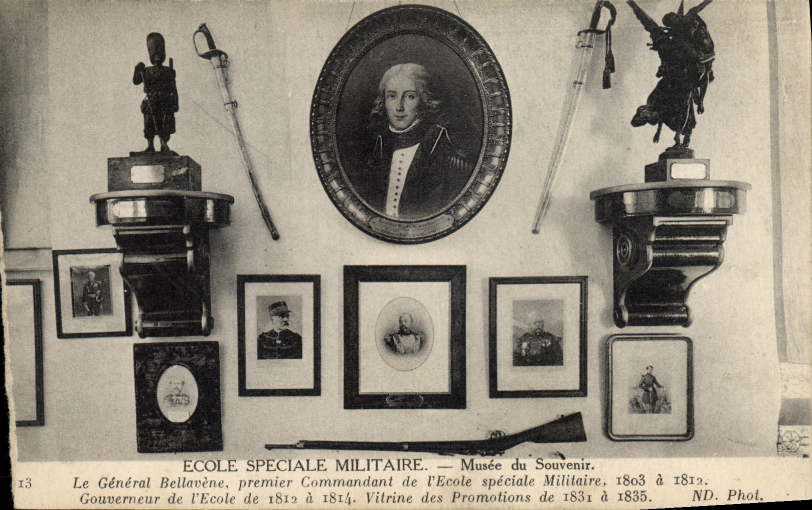 CPA Militaria Ecole speciale militaire Musee du souvenir Le general Bellavene Premier Commandant de l'Ecole speciale Militaire 