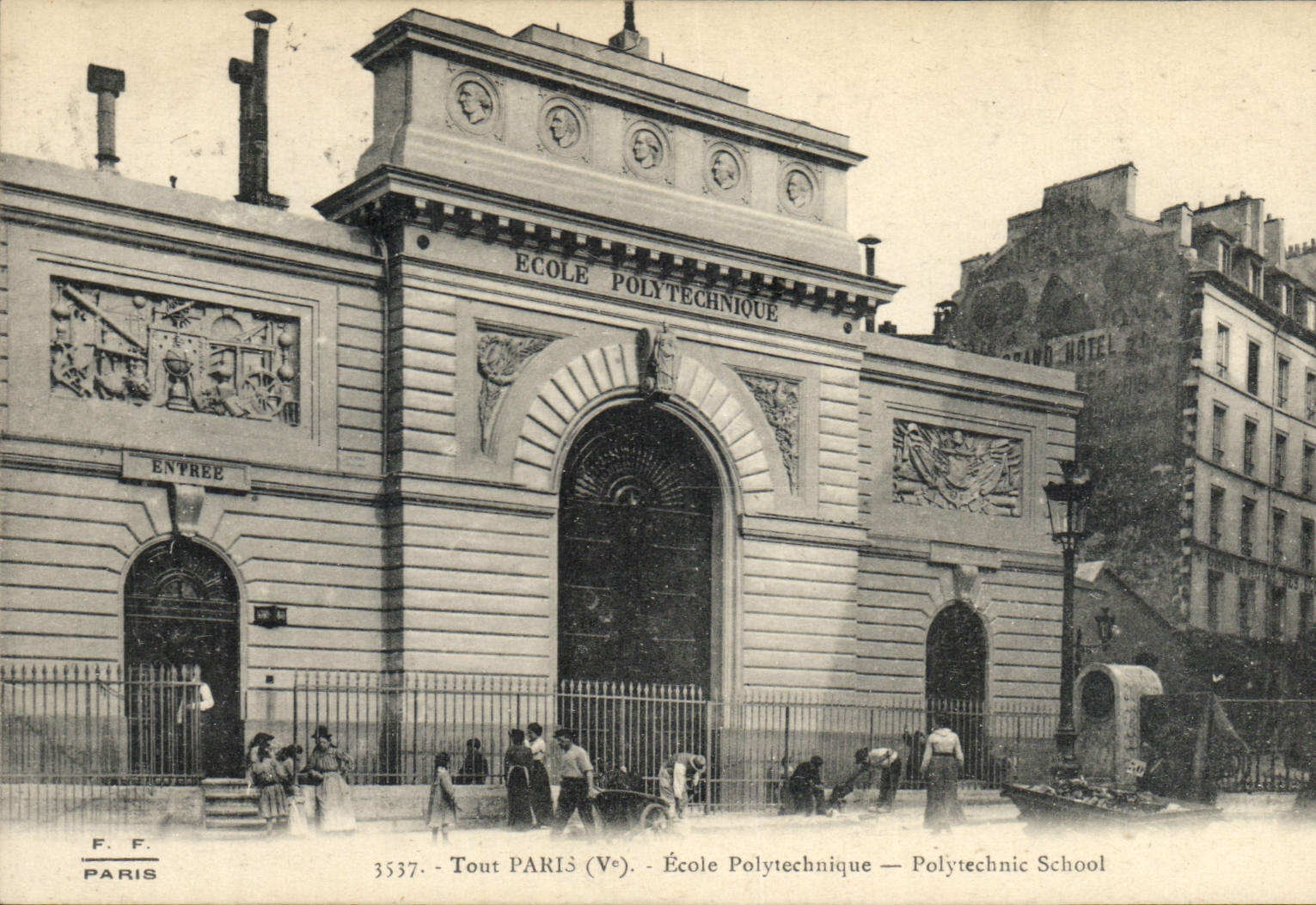 CPA Militaria Ecole polytechnique Paris 5eme