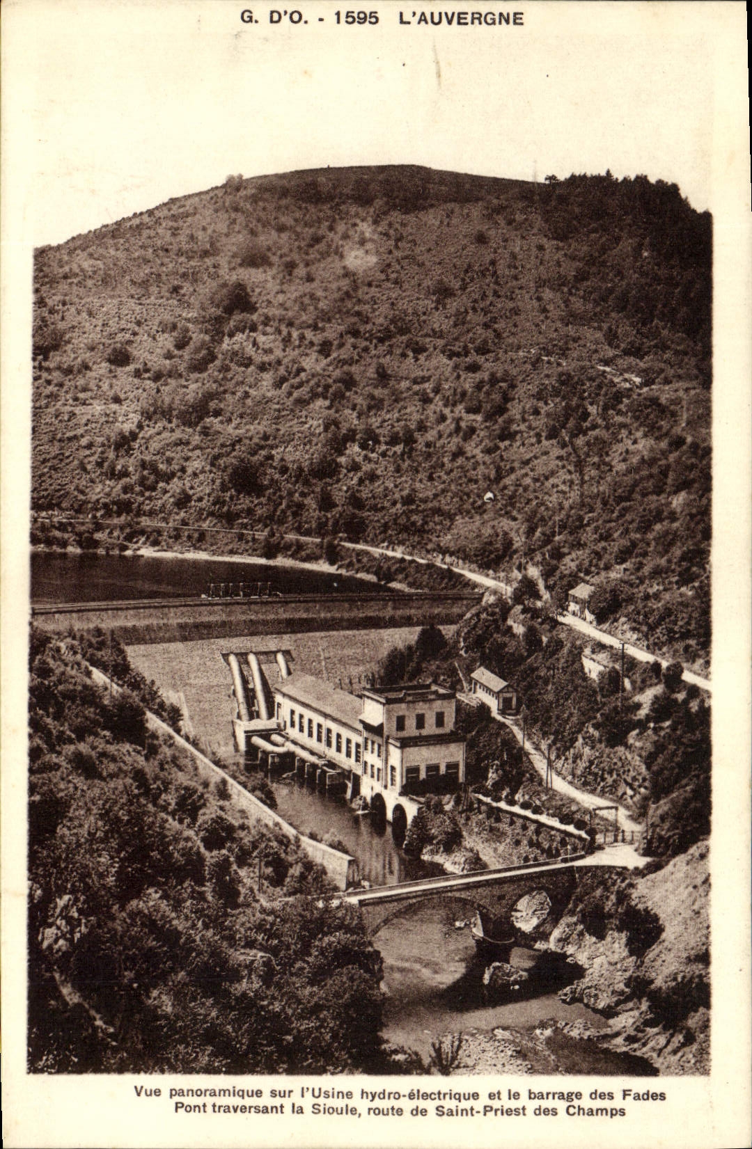 CPA Electricite Vue panoramique sur l'usine hydro electrique et le barrage des Fades Pont traversant la Sioule route de Saint Priest des Champs