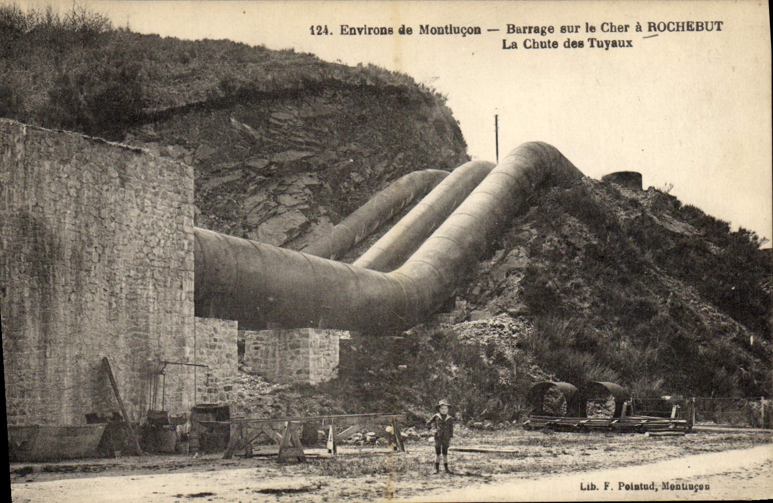 CPA Electricite Environs de Montlucon Barrage sur le Cher a Rochebut la chute des tuyaux