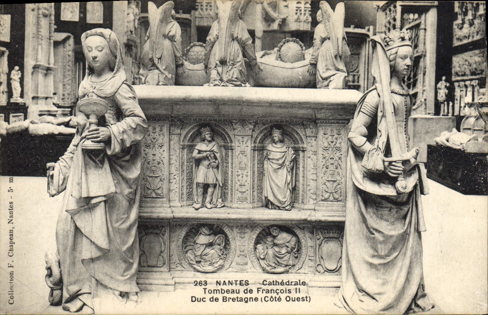 CPA Nantes Cathedrale Tombeau de Francois II Duc de Bretagne