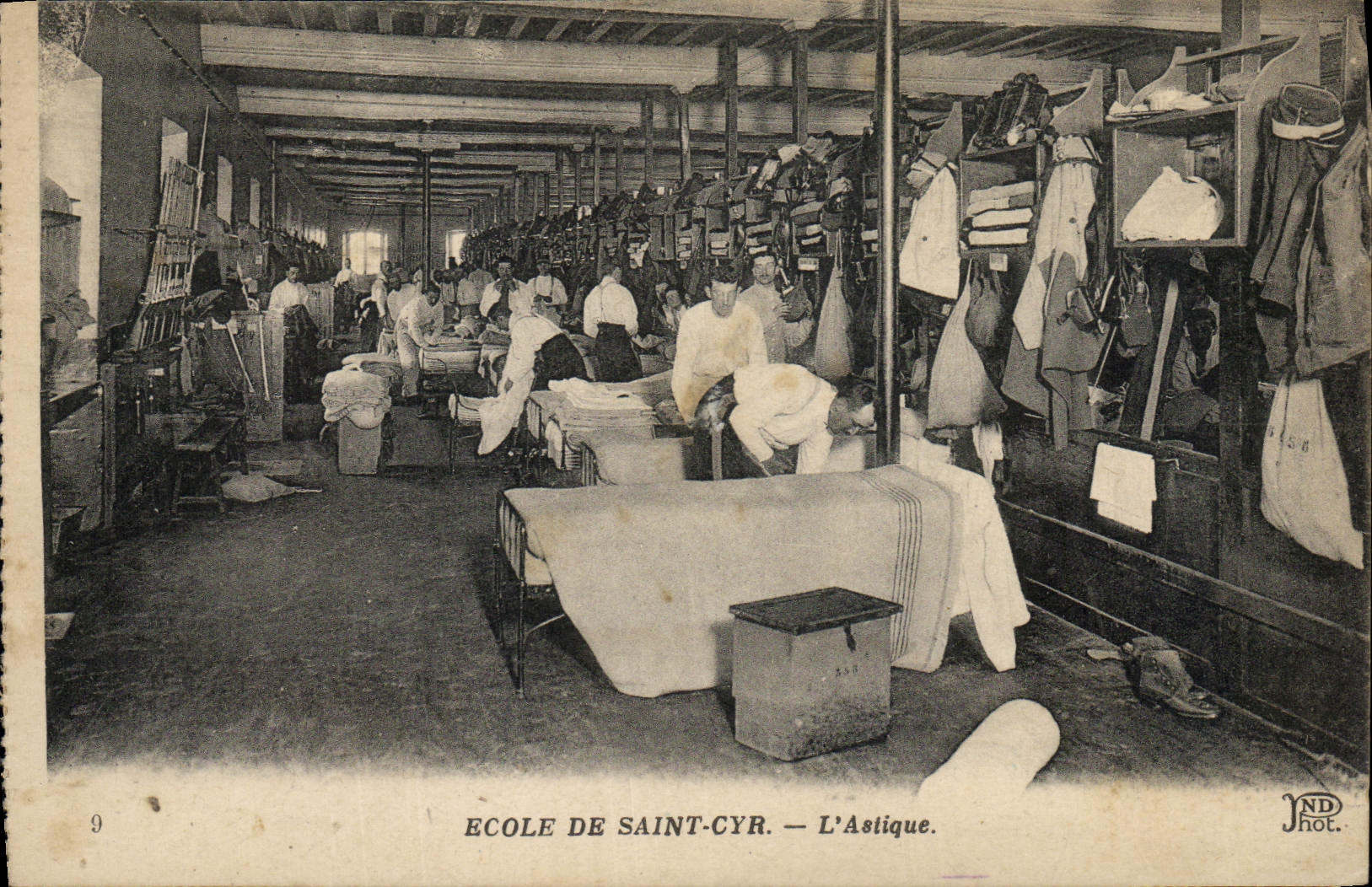Vintage Postcard Ecole of Cyr Saint polishes It Militaria