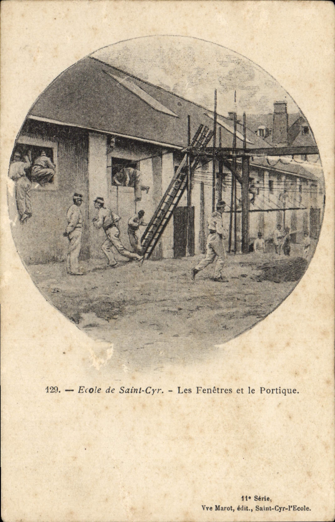CPA Ecole de Saint Cyr Les fenetres et le portique Militaria