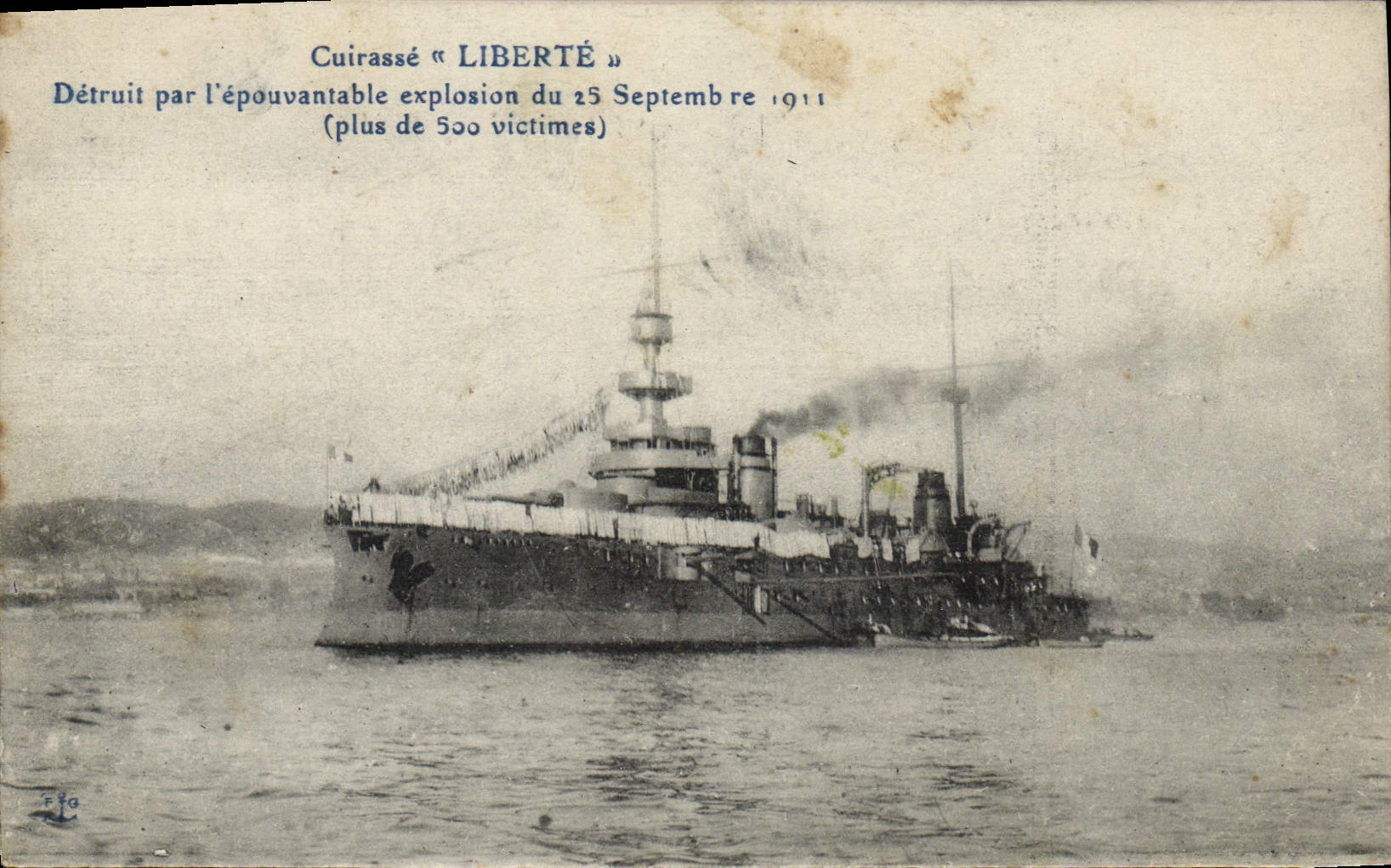 Vintage Postcard Bateau Armours Freedom Destroyed by the terrible explosion
