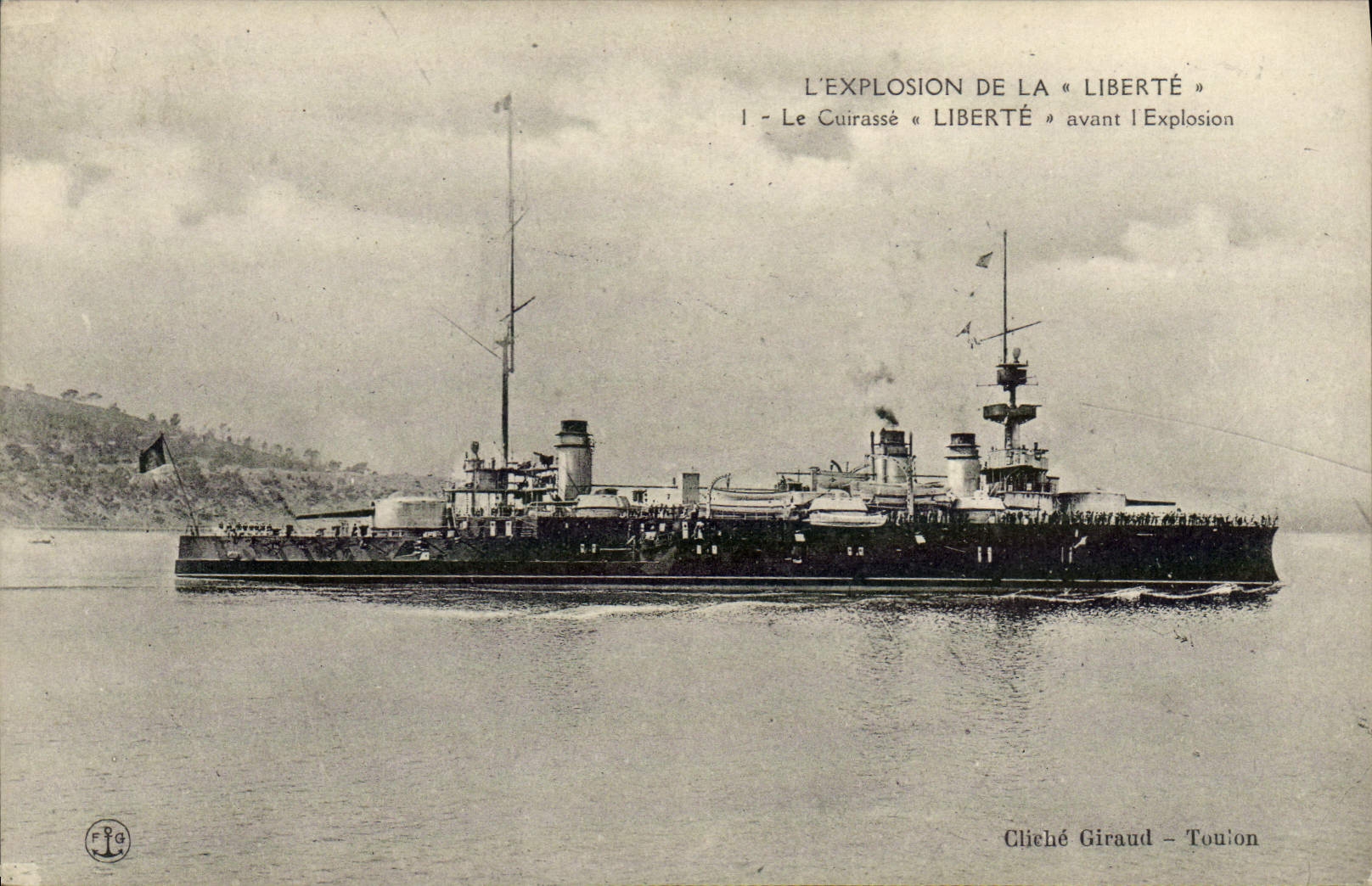 CPA Bateau Le cuirasse Liberte avant l'explosion 