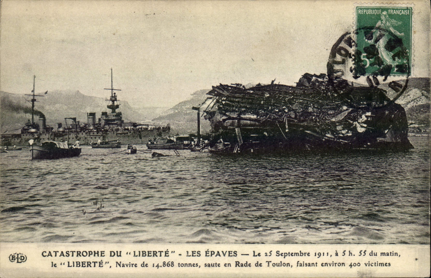 CPA Bateau Catastrophe du Liberte Les epaves 