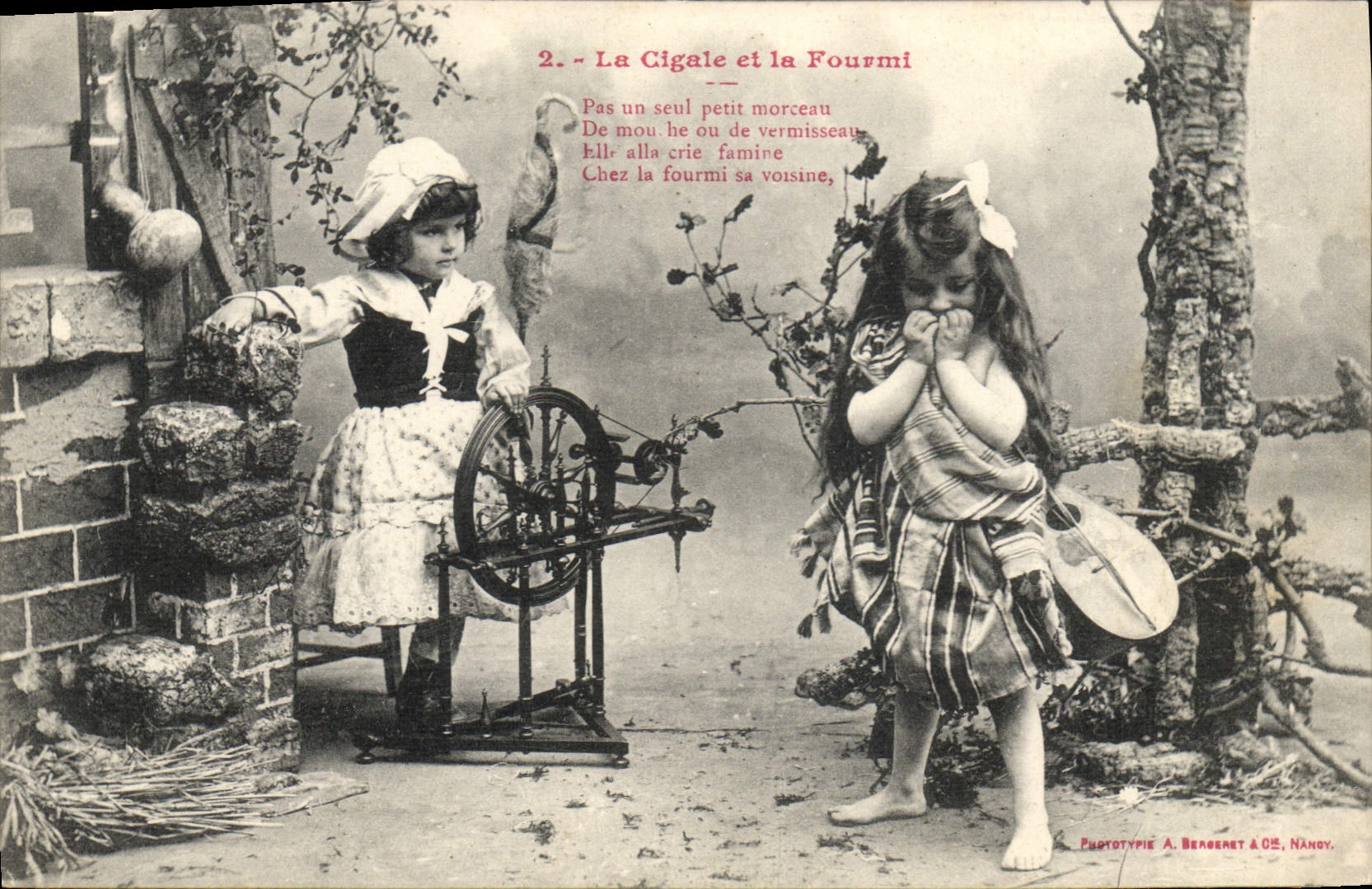 CPA Fantaisie Enfant La cigale et la fourmi