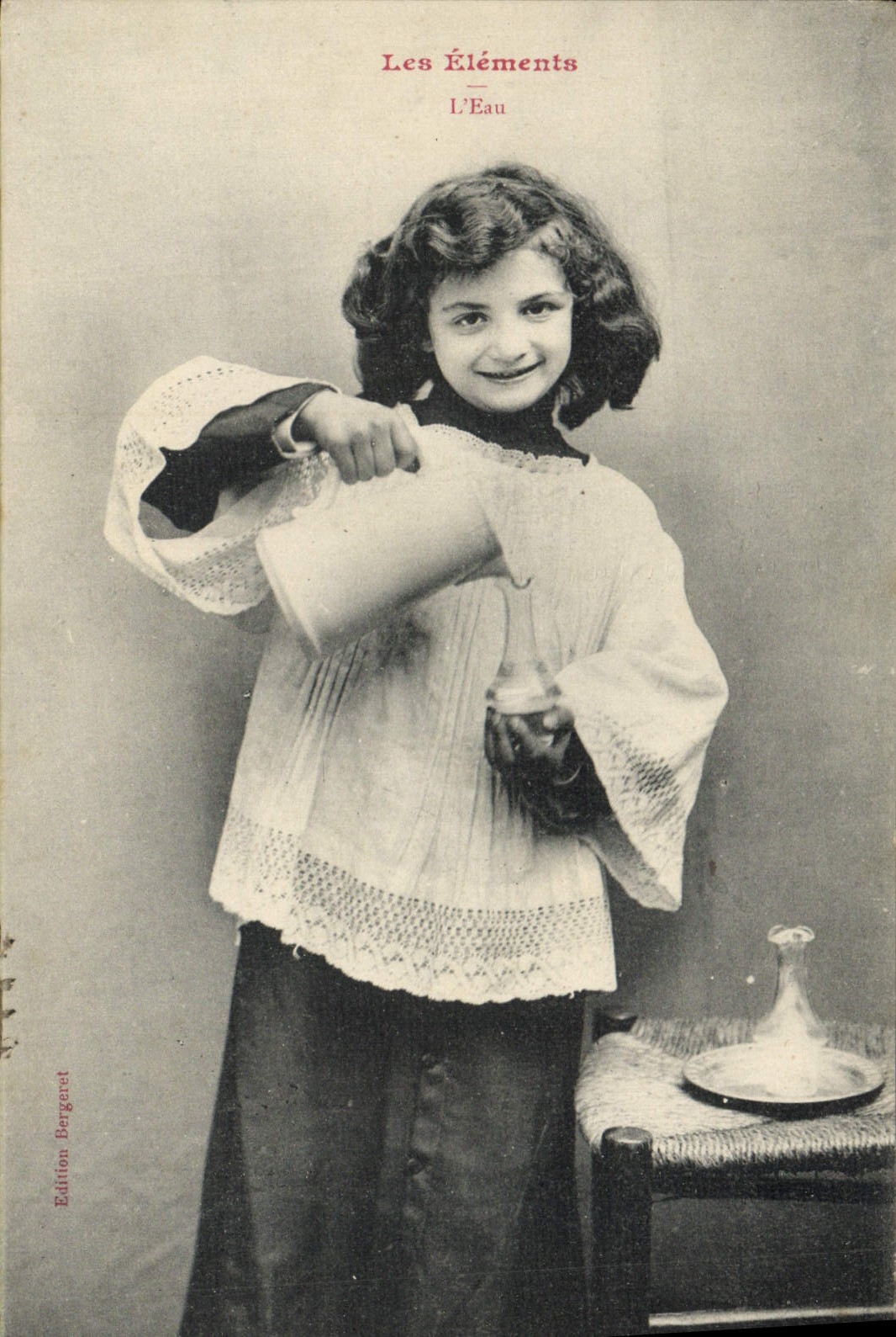 CPA Fantaisie Enfant Les elements L'eau