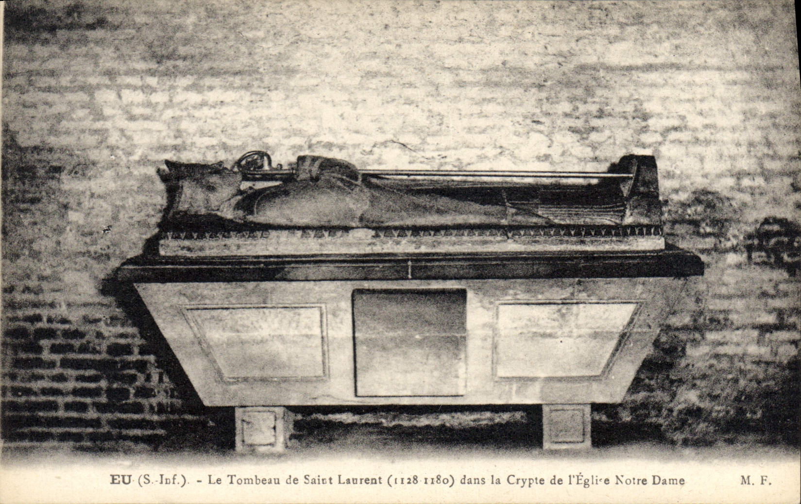 Vintage Postcard Have the tomb of Saint Laurent in the crypt of the church Notre Dame