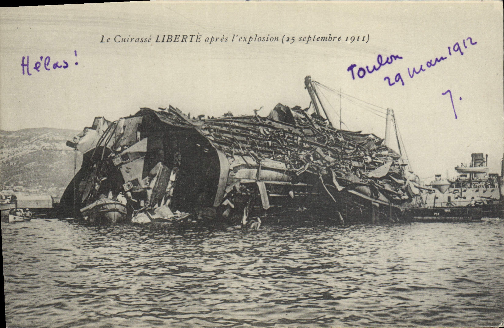Vintage Postcard Bateau armours It Liberte after the explosion