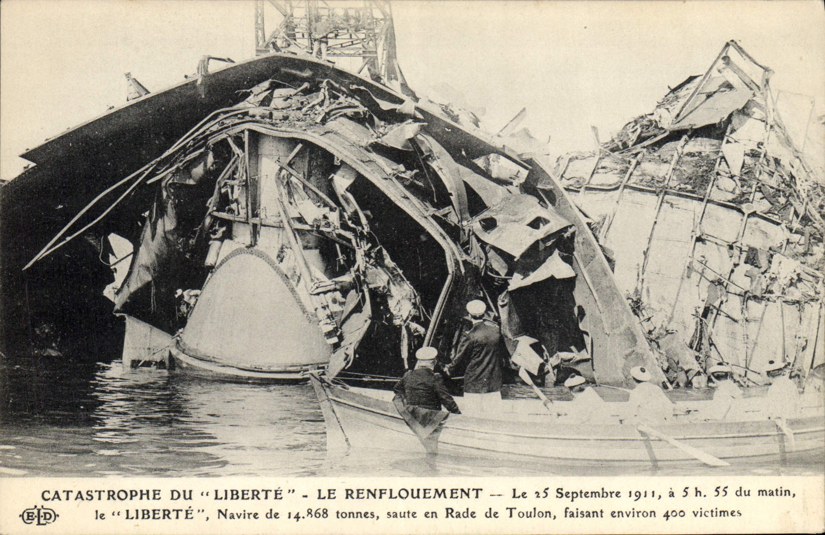 CPA Bateau Catastrophe du Liberte Le renflouement 