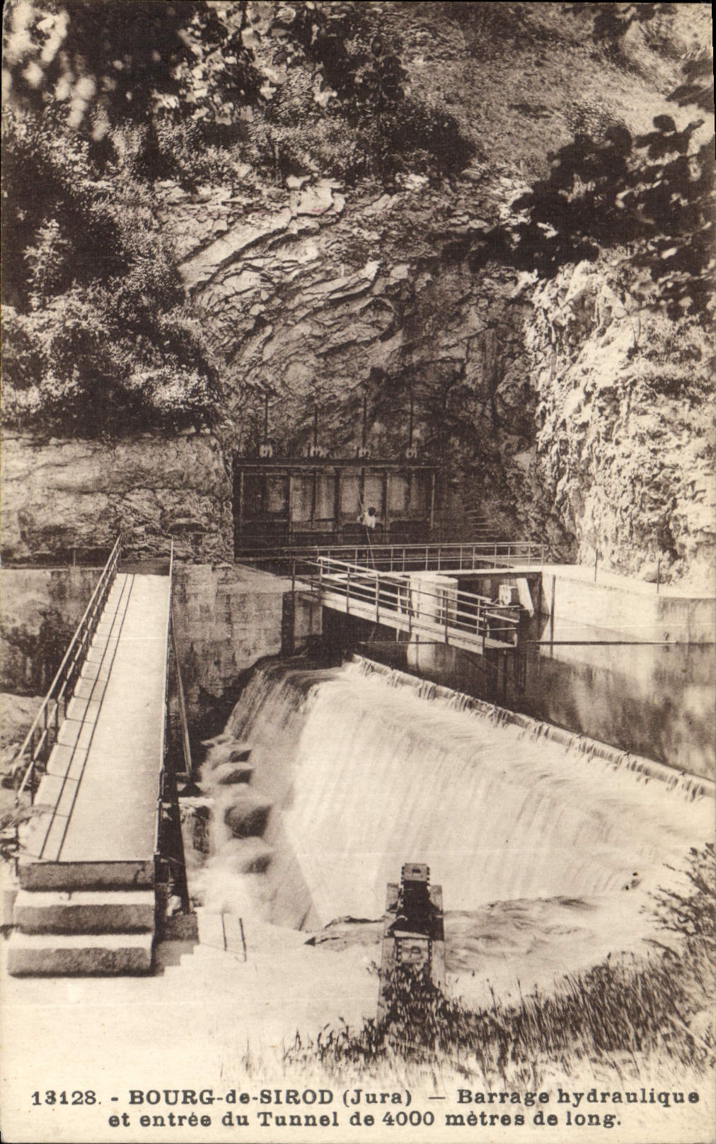 Vintage Postcard Borough of hydraulic Sirod Stopping and entry of the tunnel Electricity