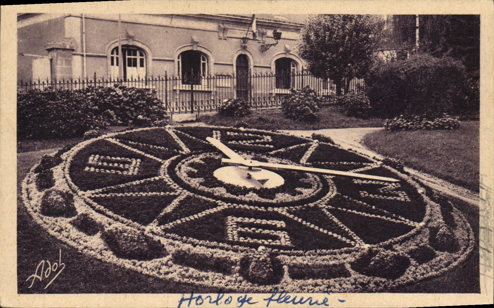 Vintage Postcard Flowers Le Mans flowered Clock