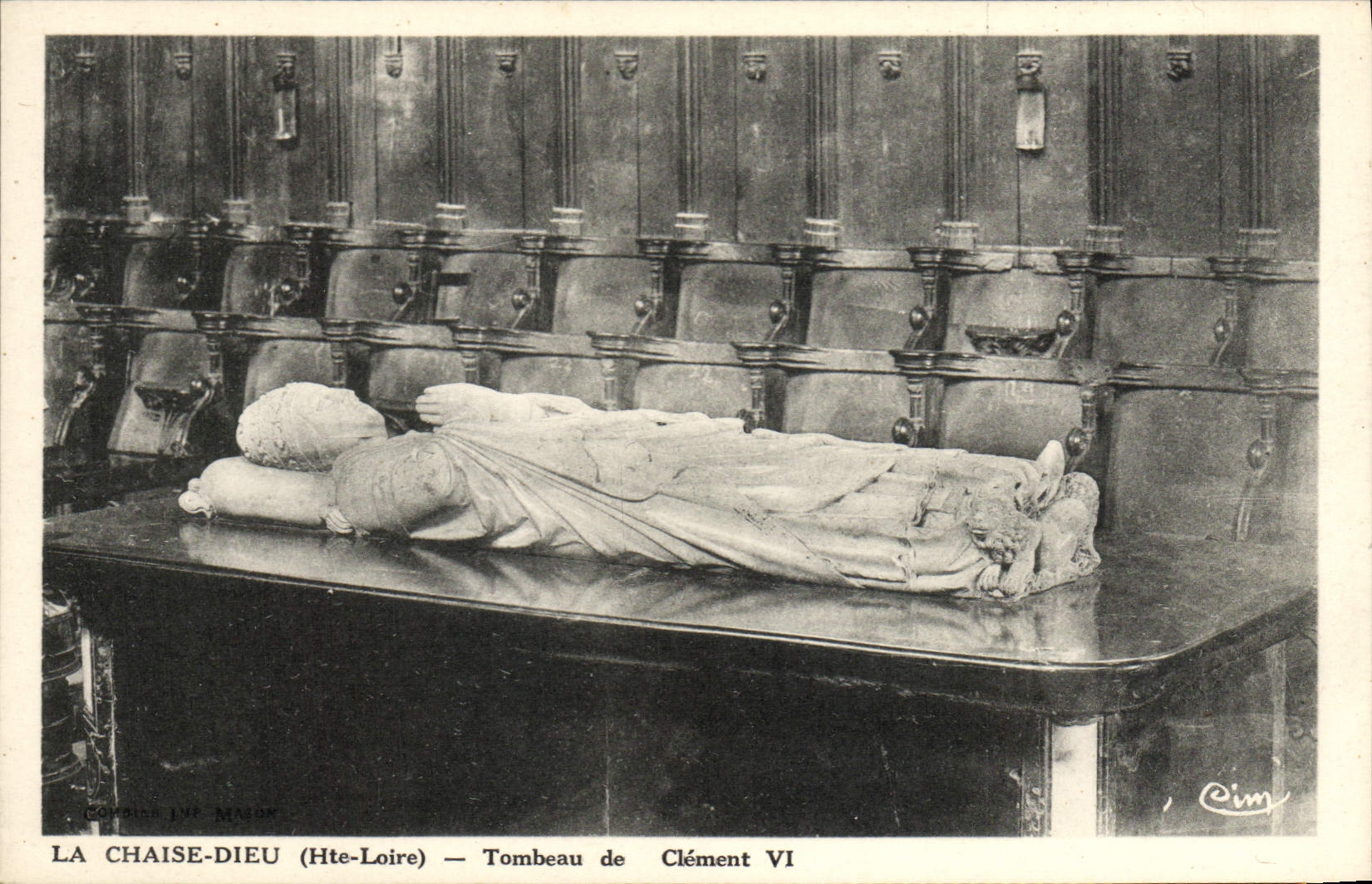 CPA La Chaise Dieu Tombeau de Clement VI