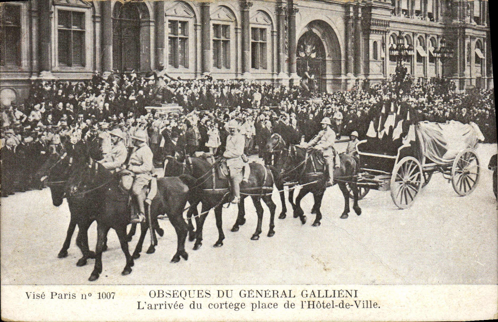 Vintage Postcard Obseques of General Gallieni the arrival of the procession places town hall