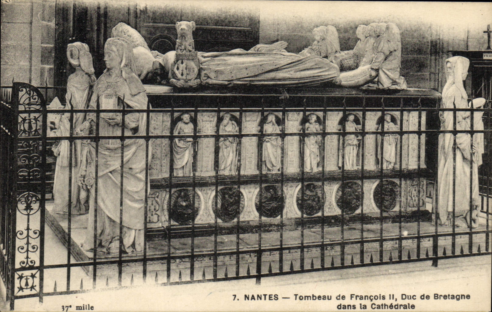 Vintage Postcard Nantes Tomb of François II Duke of Burgundy in the cathedral
