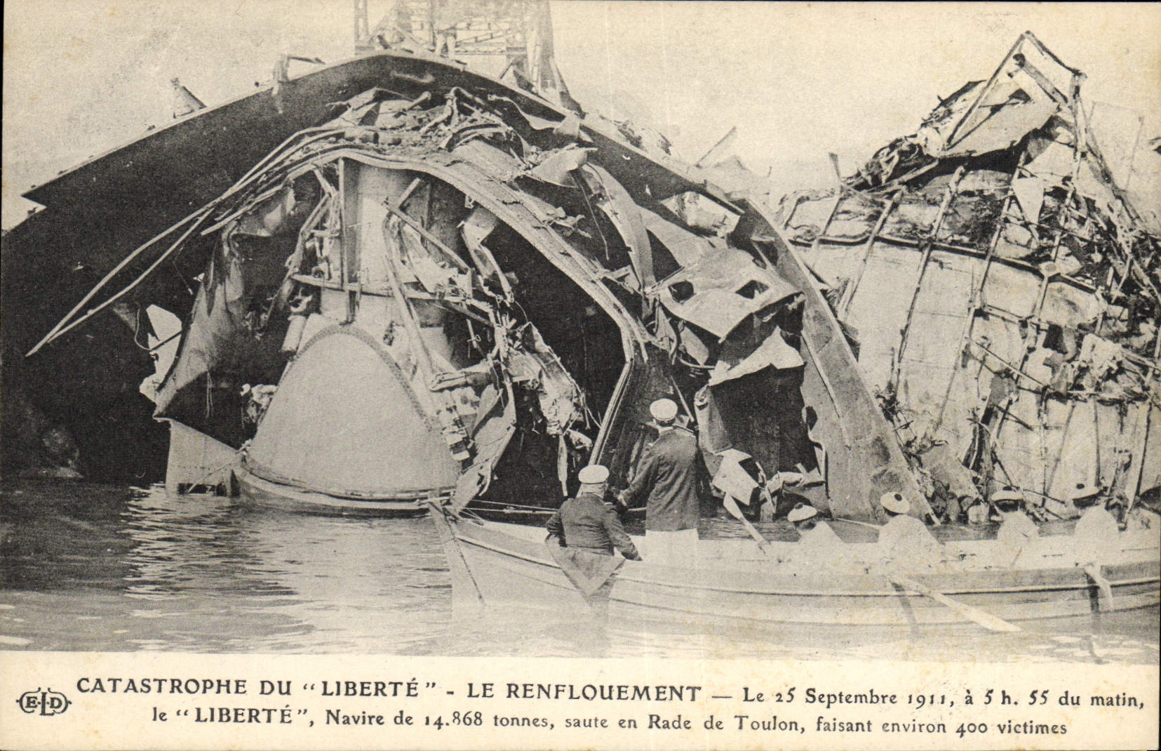 CPA Bateau Catastrophe du Liberte Le renflouement 
