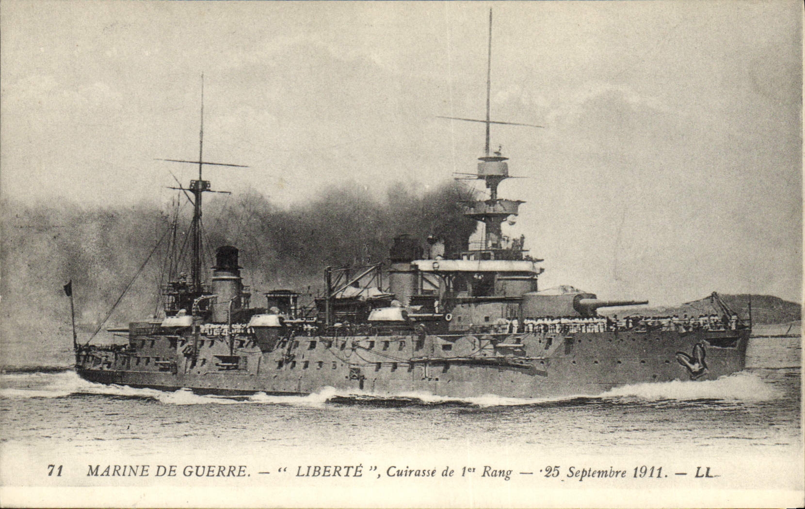 CPA Bateau Liberte Croiseur de 1er rang