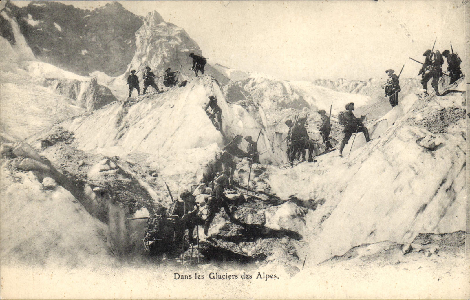 Vintage Postcard Militaria Alpine hunters In the glaciers of the Alps