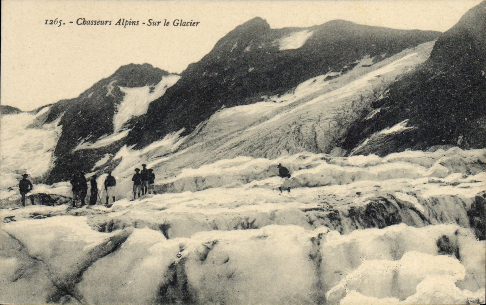 CPA Militaria Chasseurs Alpins Sur le Glacier