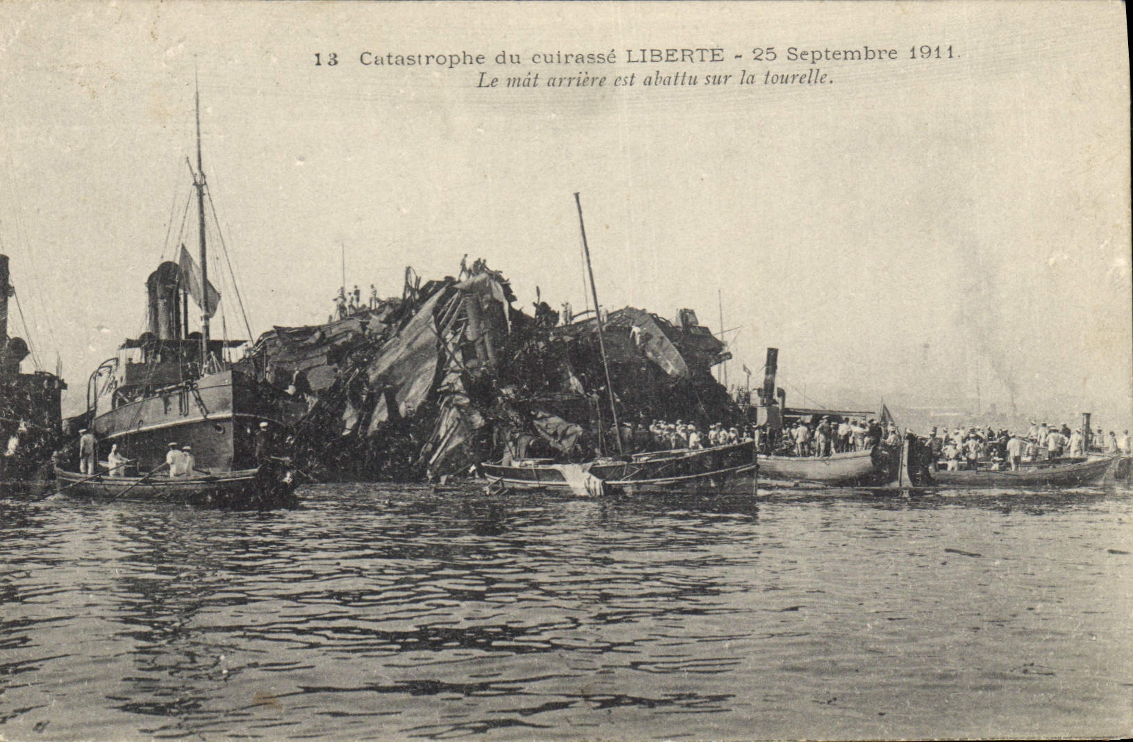 Vintage Postcard Bateau Catastrophe of Freedom the late chechmate is cut down on the turret