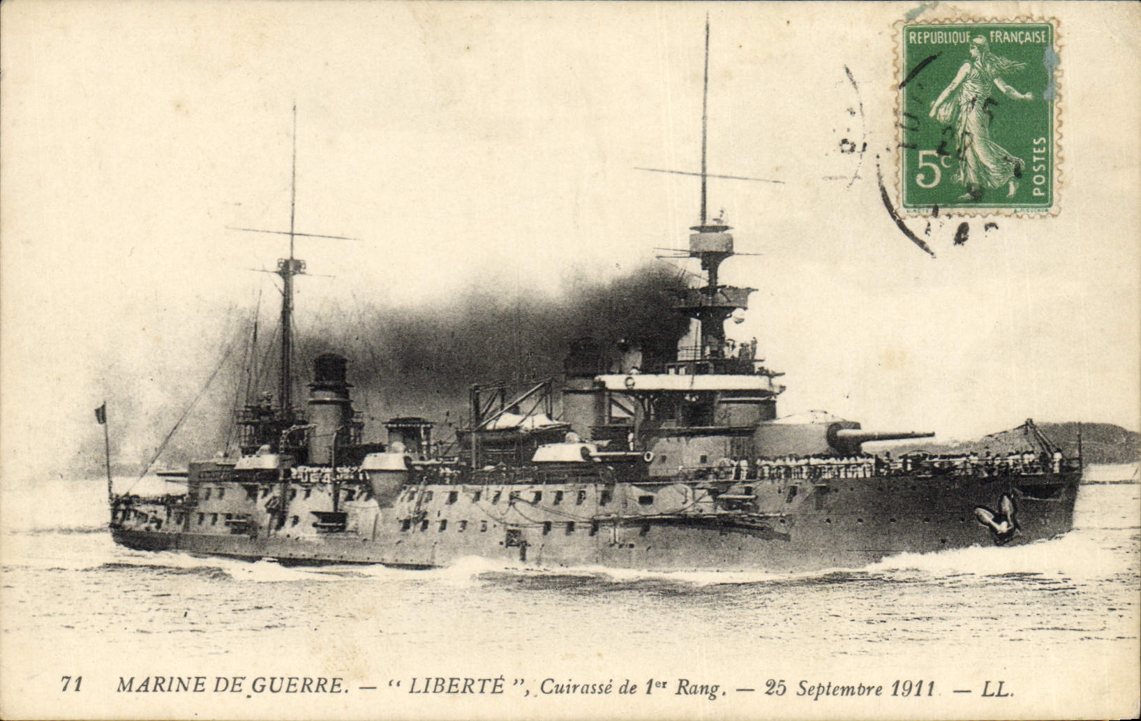 CPA Bateau Liberte Cuirasse de 1er rang 