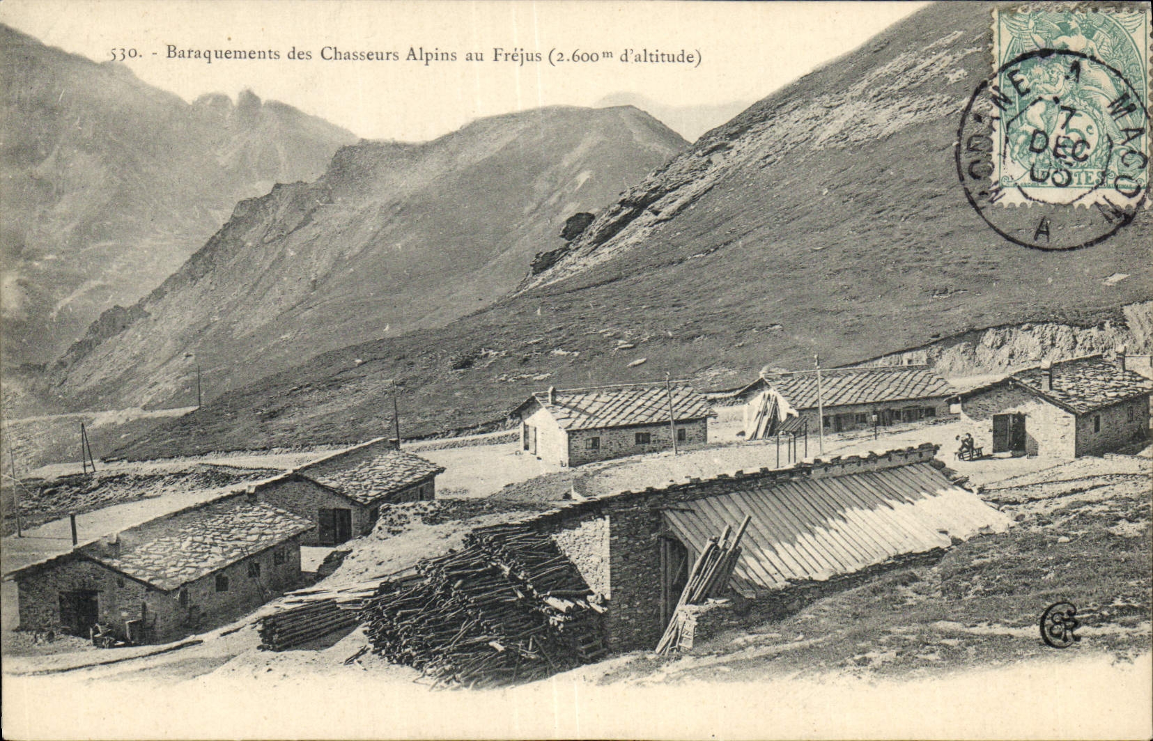 CPA Militaria Baraquements des Chasseurs Alpins au Frejus