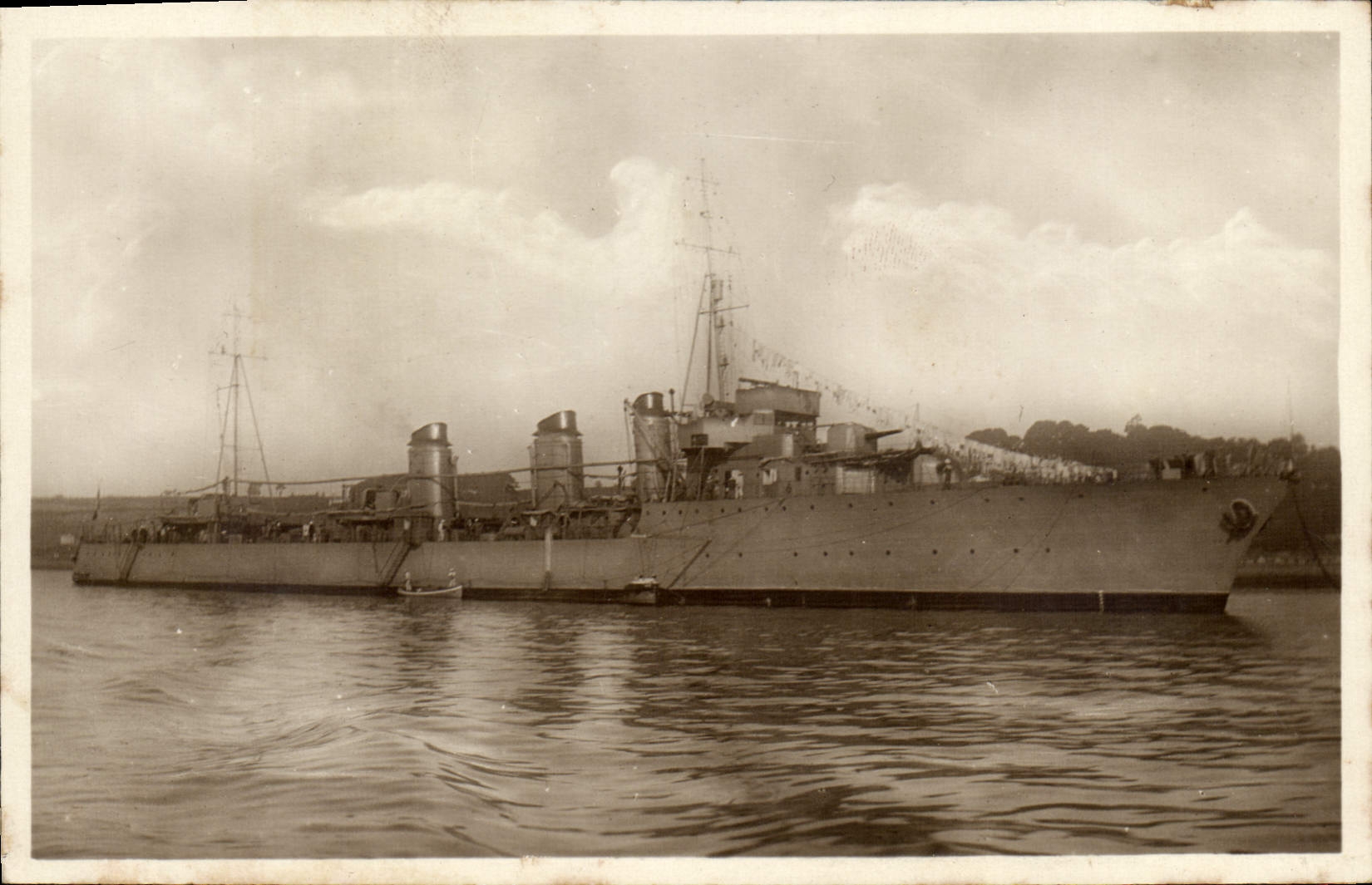 Modern Postcard Boat Against destroyer Leopard