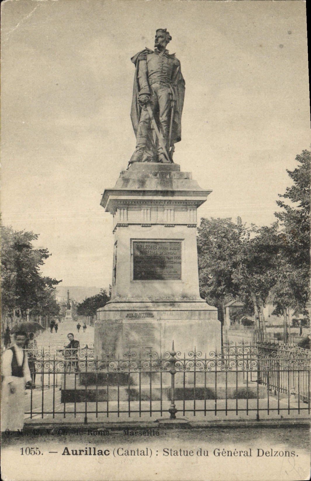 CPA Loterie Aurillac Statue du General Delzons