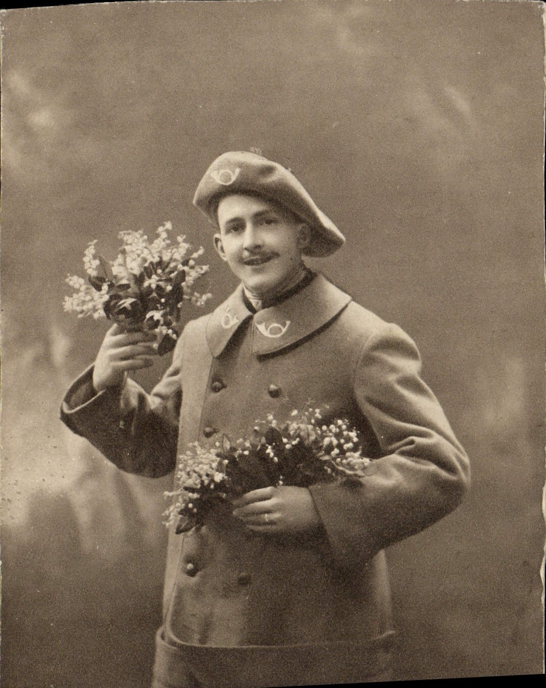 CPA Militaria Chasseurs Alpins Qu'il vous porte bonheur