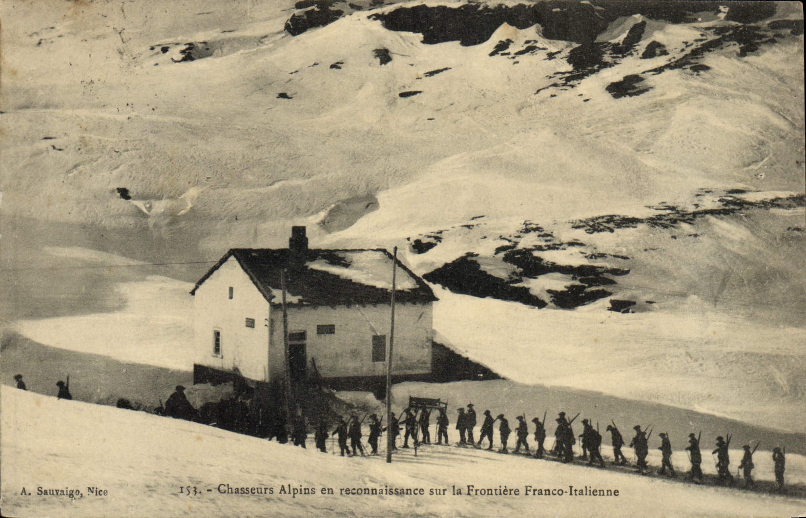 CPA Militaria Chasseurs Alpins En reconnaissance sur la frontiere Franco italienne