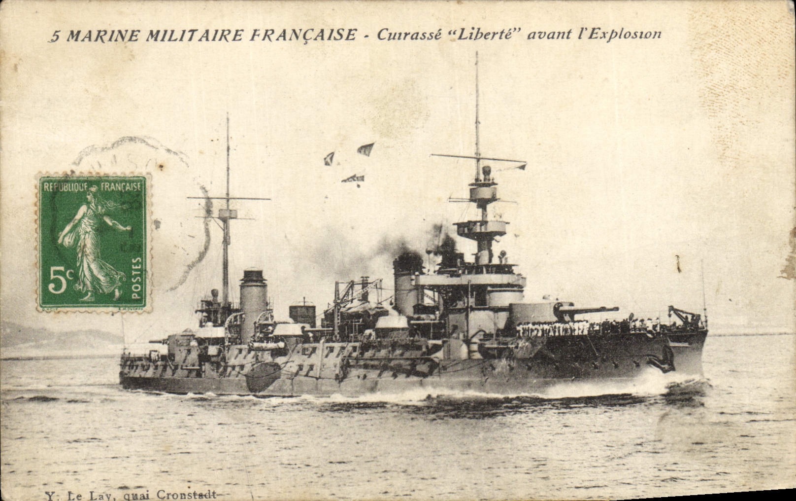 Vintage Postcard Bateau Armours Freedom before the explosion