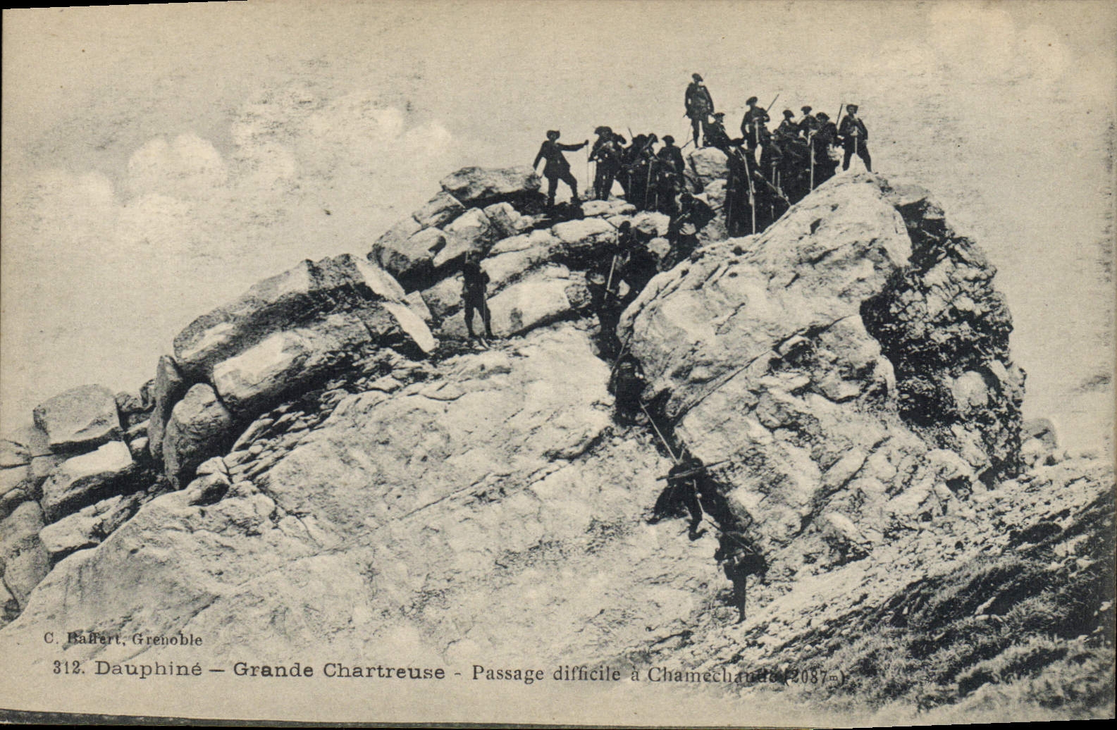 CPA Militaria Chasseurs alpins Dauphine Grande Chartreuse Passage difficile a Chamechande