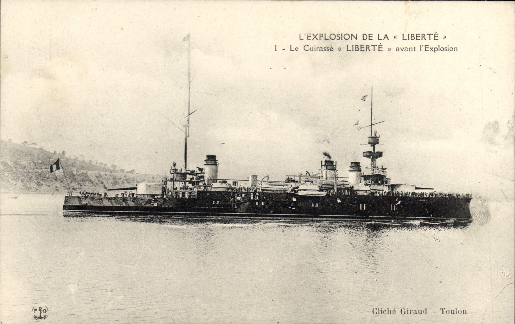 Vintage Postcard Bateau armours It freedom before the explposion