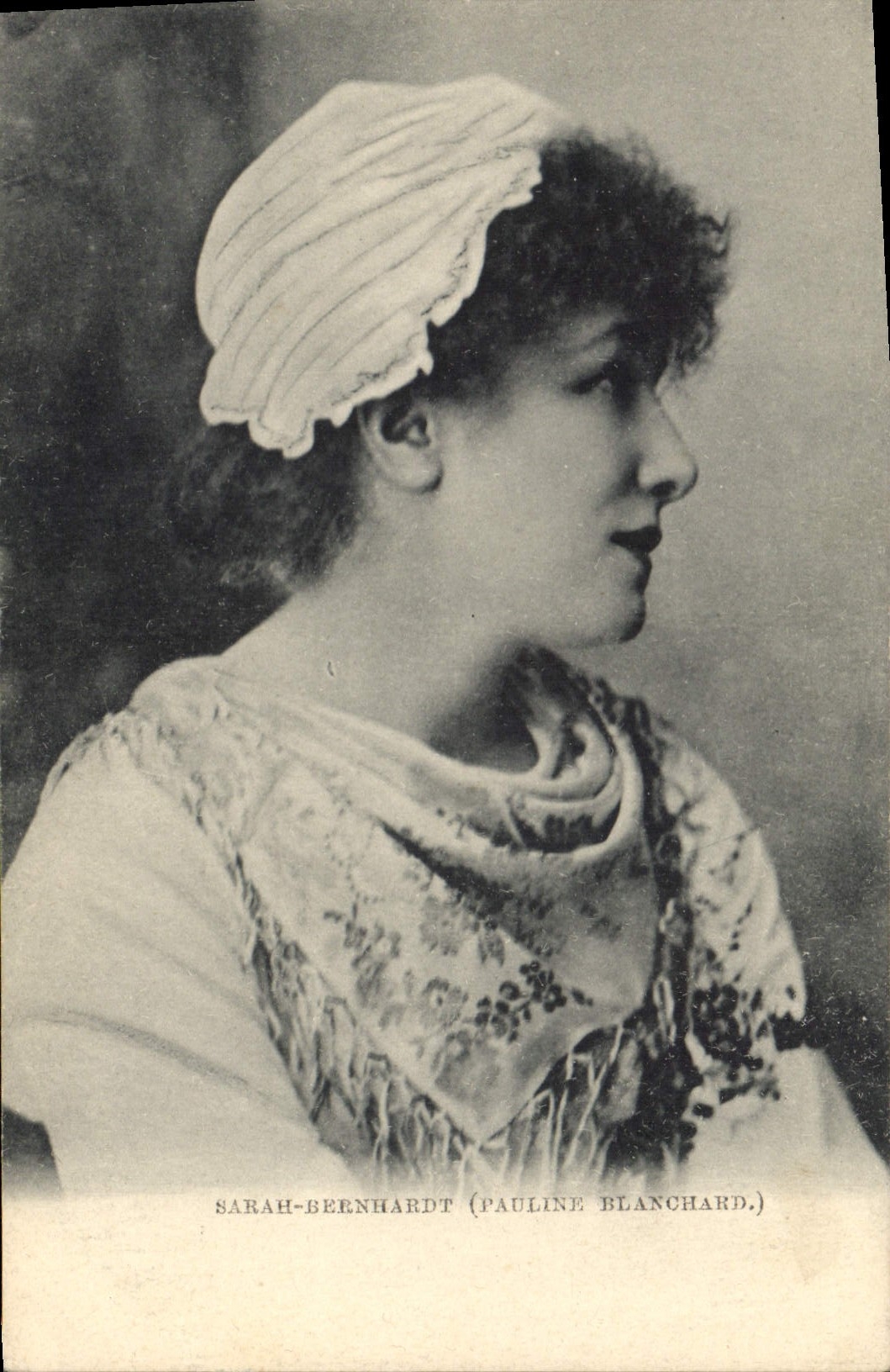 CPA Femme Theatre Sarah Bernhardt Pauline Blanchard