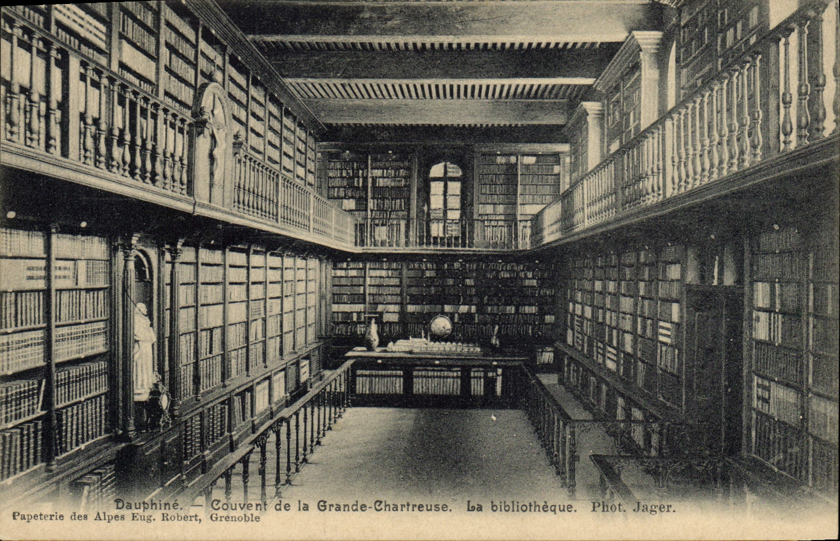 CPA Bibliotheque Dauphine Couvent de la Grande Chartreuse
