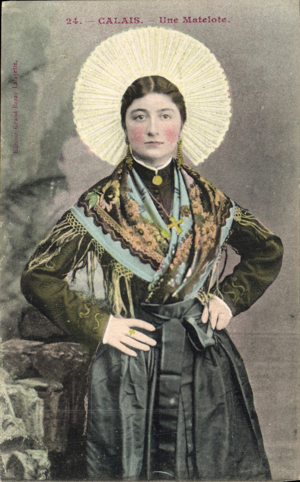 CPA Folklore Calais Une matelote