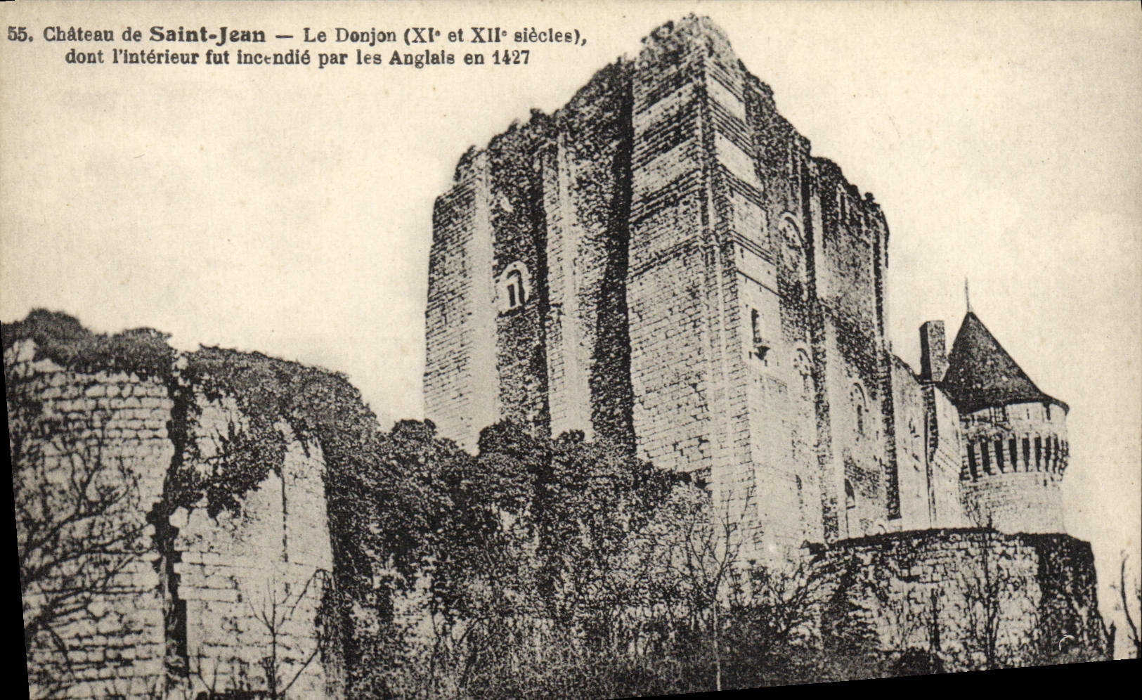 CPA Chateau de Saint Jean Le donjon 