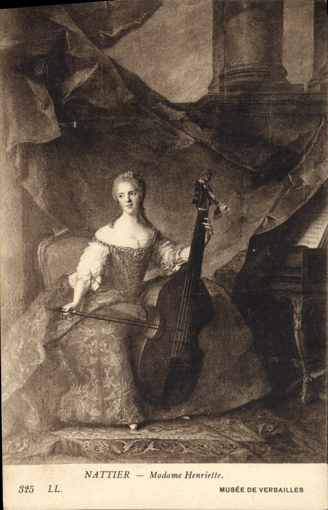 CPA Contrebasse Musee de Versailles Nattier Mme Adelaide de France 