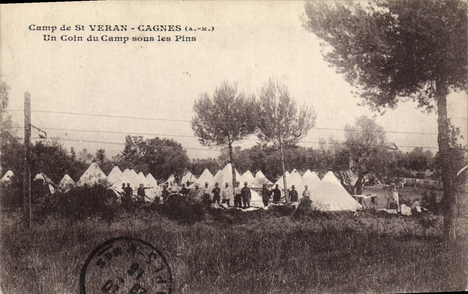 CPA Militaria Chasseurs Alpins Camp de St Veran Cagnes Un coin du camp sous les pins